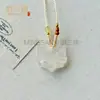 Colgante de Zorro de Calcedonia Blanca Hielo Natural para Mujer, Colgante de Ágata de Color Bonito, Colgante de Jade Flor de Durazno, Tallado por Ambas Caras
