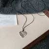 Collar Colgante Corazón Flor de Metal Estilo Ins Coreano Cadena Sencilla de Moda para Suéter Cadena de Joyería con Sentido de Diseño de Nicho Collar para Mujeres