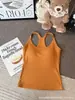 Nueva Camisola Dulce Estilo Coreano Estilo Tailandés con Copas, Color Rosa Energético, Sin Mangas, Adecuada para Usar como Prenda Exterior o para Capas, Camiseta sin Mangas Racerback Adelgazante