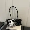 Versión coreana 2026 nueva bolsa sencilla para el día a día, bolso de hombro elegante y atractivo, bolso lindo para debajo del brazo estilo coreano, bolso estilo ins
