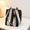 Bolsa de Tricô Floral Estilo Coreano para Mulheres Padrão Diamante Bloco de Cores Bolsa de Lã de Tricô Bolsa de Mão Fresca Nicho Comércio Exterior