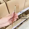 Pincel de Pelo de Lobo Amarillo Puro para Aplicación Detallada de Sombra de Ojos, Pincel de Pelo Animal de Cangzhou para Iluminar y Profundizar la Sombra de Ojos