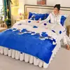 2026 Novo Conjunto de Quatro Peças em Lã de Leite de Peso Elevado Flanela Espessa Fleece Coral Fleece Sable Dourado Estilo Saia de Cama com Estampa Fleece