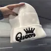 Gorro de Punto Bordado KING QUEEN para Pareja con Letras y Puño de Lana Cálido Versátil Otoño Invierno