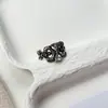 Anel Geométrico Vazado de Trevo de Quatro Folhas Estilo Retrô para Mulheres, Novo Anel Aberto Ajustável, Anel de Moda de Nicho Levemente Luxuoso