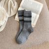 Meias de Lã Femininas Outono e Inverno Forradas com Fleece Espessadas Listradas Quentes Meias Lua para Dormir Meias do Meio-Dia Meias Japonesas de Caxemira Felpudas