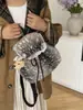 Mochila transfronteriza nueva y esponjosa para estudiantes, con cierre de cordón, solapa magnética, diseño moderno y minimalista, y gran capacidad
