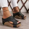 Las sandalias de cuña son populares en verano, nuevas sandalias romanas de punta redonda con plataforma de suela gruesa para mujer, chanclas de plataforma de importación extranjera de talla grande con diseño de boca de pez