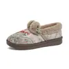 Sapatos de algodão com bordado tie-dye estilo étnico para mulheres, forrados com pelúcia, quentes, com acabamento em pele, sola plana, sapatos de tecido, sapatos de inverno para mães, fonte de live stream, dropshipping