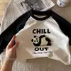 Camiseta de Manga Larga 100% Algodón para Niños 2026 Nueva Prenda Base Raglán para Niños Pequeños y Niños Pequeños Elegante Camiseta de Bloques de Color de Dibujos Animados
