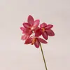 Decoración de hotel boutique: 4 orquídeas artificiales pequeñas y elegantes, flores de seda, flores artificiales y plantas verdes, creando un arreglo floral de lujo ligero, de pie y que no requiere mantenimiento.