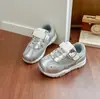 Zapatos para Niños Zapatos Deportivos para Niñas 2026 Otoño Nuevas Llegadas Zapatos Casuales Plateados para Niños Niña Dibujos Animados Princesa Zapatos de Argán