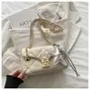 Bolsa de Ombro Único em Couro Cera de Óleo Francesa Feminina 2026 Primavera Novo Estilo Acolchoado Diamante Bordado Pequena Bolsa Quadrada Bolsa Transversal com Corrente para o Trabalho