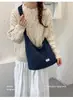 Bolsa transversal estilo coreano, estampa floral de alta qualidade, modelo novo 2026, grande capacidade, design único, adequada para escola, trabalho e versátil para o uso diário, bolsa tote, bolsa de ombro