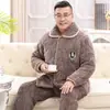 Pijama de hombre de mediana edad y anciano otoño e invierno forro polar de coral algodón acolchado de tres capas forrado de polar chaqueta acolchada de algodón para padre de mediana edad para el pelo