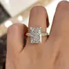 Bestseller transfronterizo: Anillo de zirconita extragrande microincrustado europeo y americano, moderno y lujoso, un regalo para mujeres para compromiso o matrimonio
