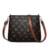 Bolso de Mano Pequeño para Mujer 2026 Nuevo Versátil Bolso de Madre de Mediana Edad Patrón Vintage Piel Suave Lujo Ligero Bolso de Hombro Cruzado