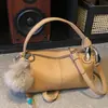 Bolso de Mano de Nicho Estilo Coreano para Mujer 2025 Nuevo Modelo de Invierno Bolso de Hombro de Moda de Gama Alta Bolso Cruzado Versátil para el Trabajo
