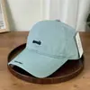 Gorra de Béisbol Bordada con Letras Nueva para Mujer Primavera/Verano, Ala Ancha, Adelgazante del Rostro, Versátil, Circunferencia de Cabeza Grande
