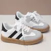 Zapatos planos para niños de primavera nuevos al por mayor, zapatos casuales con cordones, estilo clásico para niños, zapatos para escuela primaria