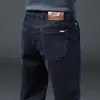 Calça de veludo cotelê verde militar italiana para homens, nova coleção primavera 2026, design de perna reta, calça longa casual versátil, estilo moderno