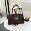 Bolso de moda para comercio exterior transfronterizo para mujer, nuevo bolso de hombro simple de nicho para el día a día, bolso cruzado elegante y versátil para mujer