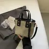 Coleção nova de 2026: bolsa de mão de alta qualidade, estilo vintage para mulheres, bolsa tote fashion, minimalista e chique, leve e luxuosa, bolsa saco crossbody