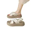 Sandalias de suela gruesa para mujer, nuevo modelo de verano 2026, impresionantes sandalias romanas para uso exterior, transpirables, versátiles, cómodos zapatos de playa