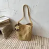 2026 Verão Nova Moda Casual Vazada Tecida Textura Única Simples Relaxada Bolsa de Ombro Único para Axila