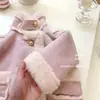Casaco Infantil Outono e Inverno 2026 Novo Estilo Forrado com Lã Espessado Top Princesa Infantil Elegante Roupa de Bebê Inverno para Crianças Pequenas