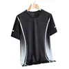 Camiseta Masculina de Seda Gelada Manga Curta Verão Top Fino Respirável Solta Gola Redonda Esportiva Casual Tamanho Grande Secagem Rápida Meia Manga