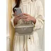 Bolsas pequeñas de color block populares este año para mujer 2026 nuevo bolso cruzado versátil de moda bolso de mano súper popular bolso cuadrado pequeño tipo caja