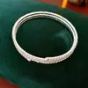 Pulseiras Exquisitas Europeias e Americanas Transfronteiriças Elásticas Cravejadas com Diamantes, Pulseiras da Moda e Personalizadas Estilo Frio, Luxo Leve, Pulseiras de Alta Qualidade e Versáteis