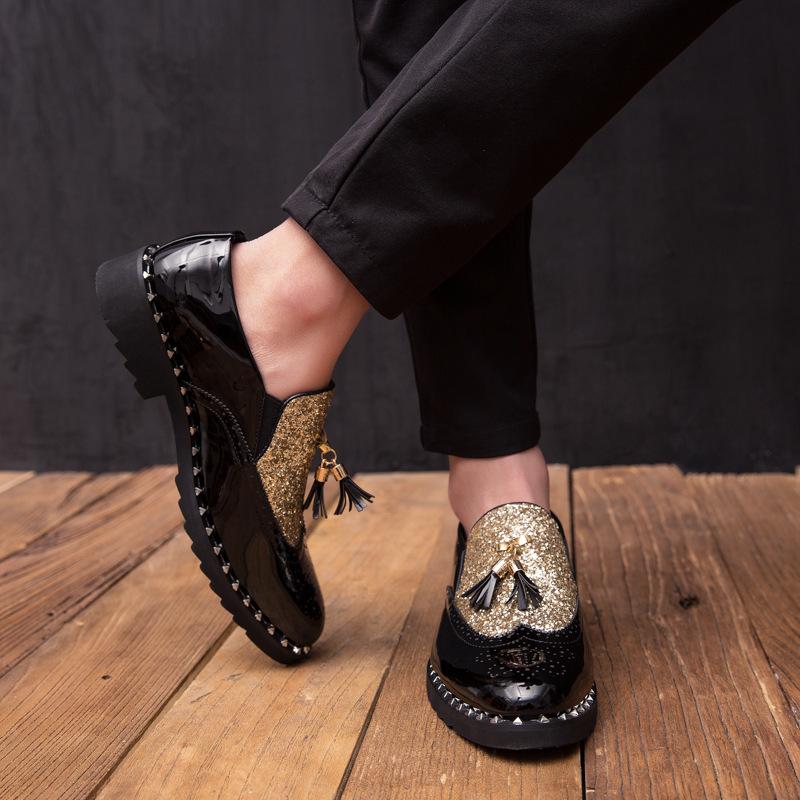 男士尖头一脚蹬皮鞋