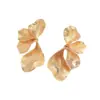 Pendientes Europeos y Americanos Transfronterizos Sencillos y de Moda con Diseño de Pétalo de Aleación, Versátiles y Elegantes, Lujo Ligero y Sensación de Alta Gama, Pendientes de Botón