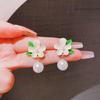 Pendientes de gardenia blanca fresca Pendientes de flor blanca francesa verde claro Pendientes de perla avanzada Pendientes de hada súper suave
