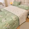 Capa de Cama de Flanela para Bebê Outono e Inverno Peça Única Espessada Lençol de Leite Tatame Mais Lã Fleece de Coral Conjunto de Três Peças