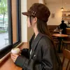 Boina de Gamuza Estilo Old Money para Mujer Coreana Nuevo Otoño e Invierno Sombrero Plano Remache Moda Retro Sombrero de Equitación