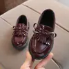 Zapatos de princesa para niños 2022 primavera y otoño transpirables clásicos para niñas actuación de baile pasarela moda zapatos modernos casuales zapatos pequeños de cuero