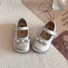 Zapatos Individuales Nuevos de Primavera y Verano para Niñas 2026 Zapatos de Princesa con Lazo para Niñas Zapatos Casuales de Moda para Niñas Pequeñas