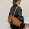 Bolso de Mano Retro de Ante Otoño 2026, Bolso de Hombro Ligero de Lujo, Diseño Único, Moderno y de Alta Gama, Bolso de Axila para Mujer