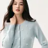 Cardigan de Cashmere Liso com Laço de Pérolas para Mulheres Início do Outono Suéter de Gola Redonda Jaqueta Curta de Tricô Macia Pegajosa Gentil