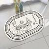 Estilo Pastoral Blanco y Negro Boceto Flor Ovalada Alfombrilla de Baño Lujo Ligero Balcón Dormitorio Imitación Cachemir Felpudo Stock Al Por Mayor