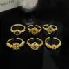 Anel Ajustável Popular Estilo Palácio Retrô de Luxo Leve Cor Verde Oliva com Pedra Zircônia do Xiaohongshu, Anel Empilhável Exquisito e Versátil