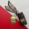 Chaveiro Ovelhinha de Ouro Puro 999 Pingente de Celular Ovelhinha Dourada Balde Bolsa de Couro Pingente Lembrança Fofa