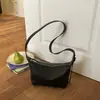 Bolsa de Axila de Alta Qualidade Transfronteiriça para Mulheres 2026 Nova Bolsa de Bolinho Coreana de Nicho Bolsa de Ombro Transversal para o Dia a Dia