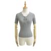 Z432-25 Estilo Nuevo de Primavera Estilo Francés Estilo Puro de Encaje con Cordones Cuello en V Manga Corta Tejido de Punto Elástico Delgado