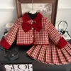 Liquidação de Roupas de Ano Novo para Meninas Tamanhos Limitados Liquidação Roupas Infantis Tendência e Moda Fornecimento Atacadista