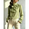 Camisa vintage con cuello alto fruncido, tela texturizada plisada, exquisita tapeta de botones, mangas largas holgadas
