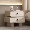 Mesita de noche color crema, simple y moderna, nuevo estilo 2024, madera maciza, extremadamente estrecha, armario de almacenamiento para mesita de noche, mesita de noche pequeña para dormitorio